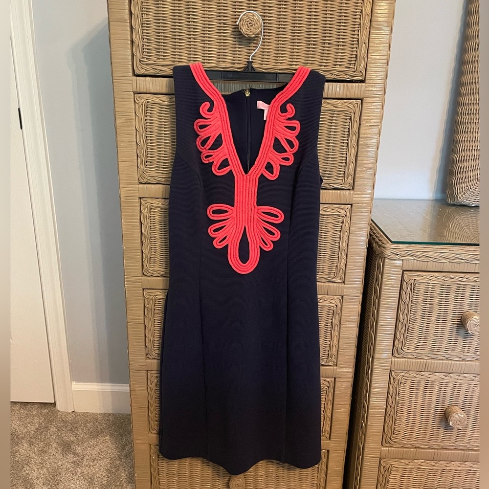 Lilly Pulitzer Janice shift dress in size XS